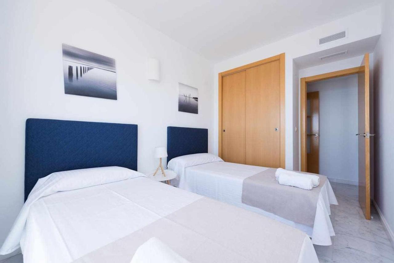 High Rise Apartment On The 39Th Floor With Private Terrace And Sea Views Benidorm Exterior foto